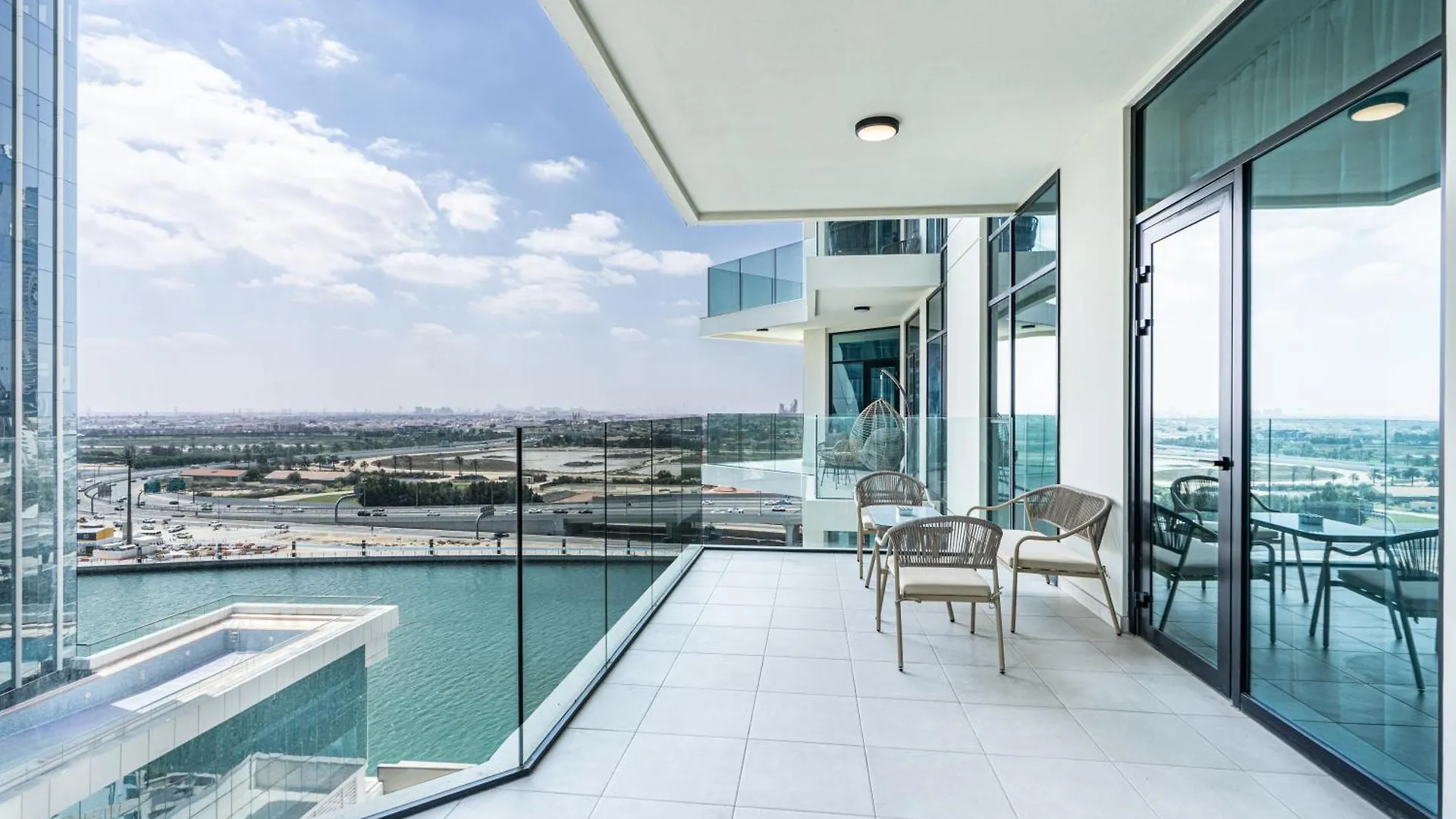 Gorgeous Central Home By Missoni With Canal Views Dubai Apartment