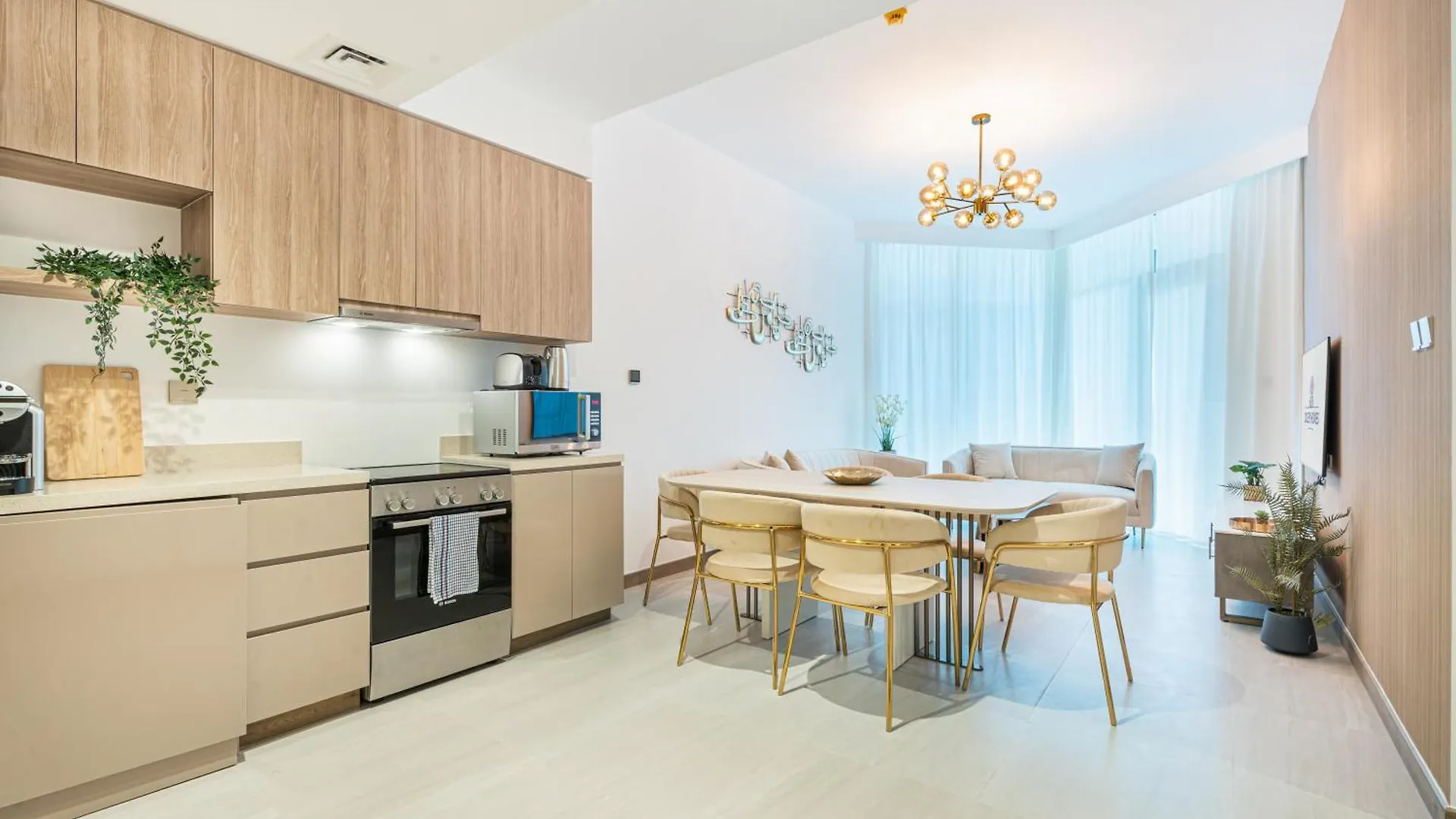 Gorgeous Central Home By Missoni With Canal Views Dubai United Arab Emirates
