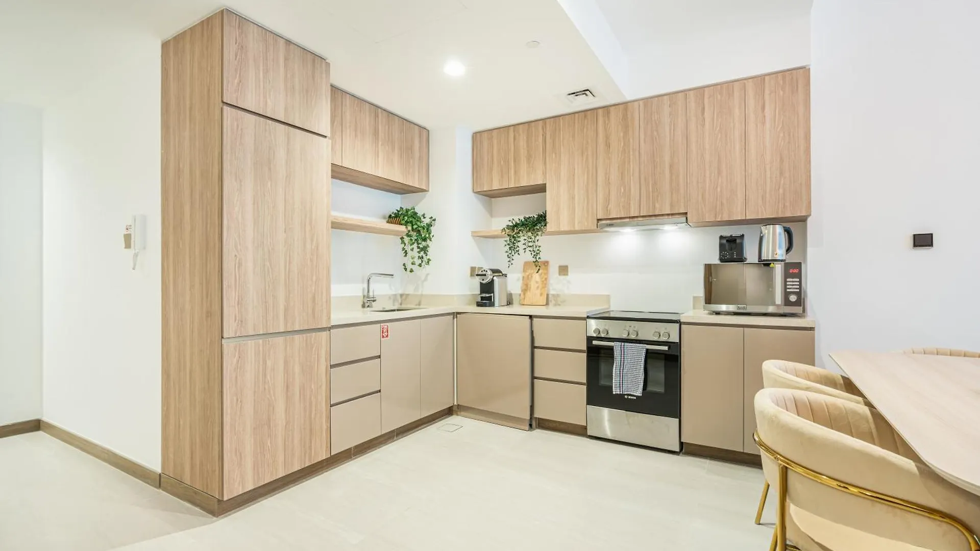 Gorgeous Central Home By Missoni With Canal Views Dubai Lejlighed